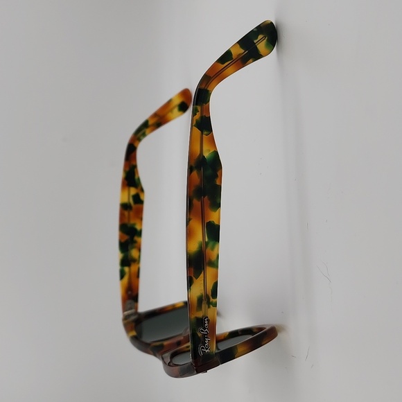 Vintage Ray Ban Sunglasses - Picture 2 of 7